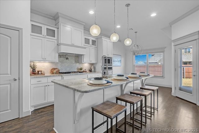 201 W 128th Place S, Jenks, OK 74037