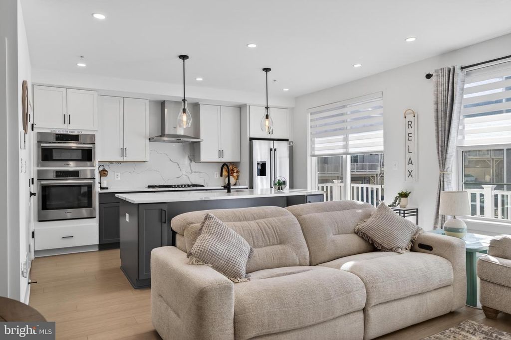 Image 20 of property listing at 14928 SWAT ST #1, Rockville, MD 20850