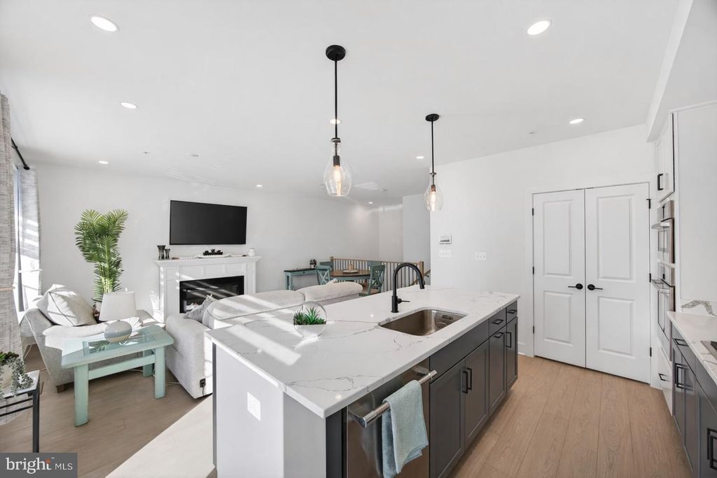 Image 32 of property listing at 14928 SWAT ST #1, Rockville, MD 20850