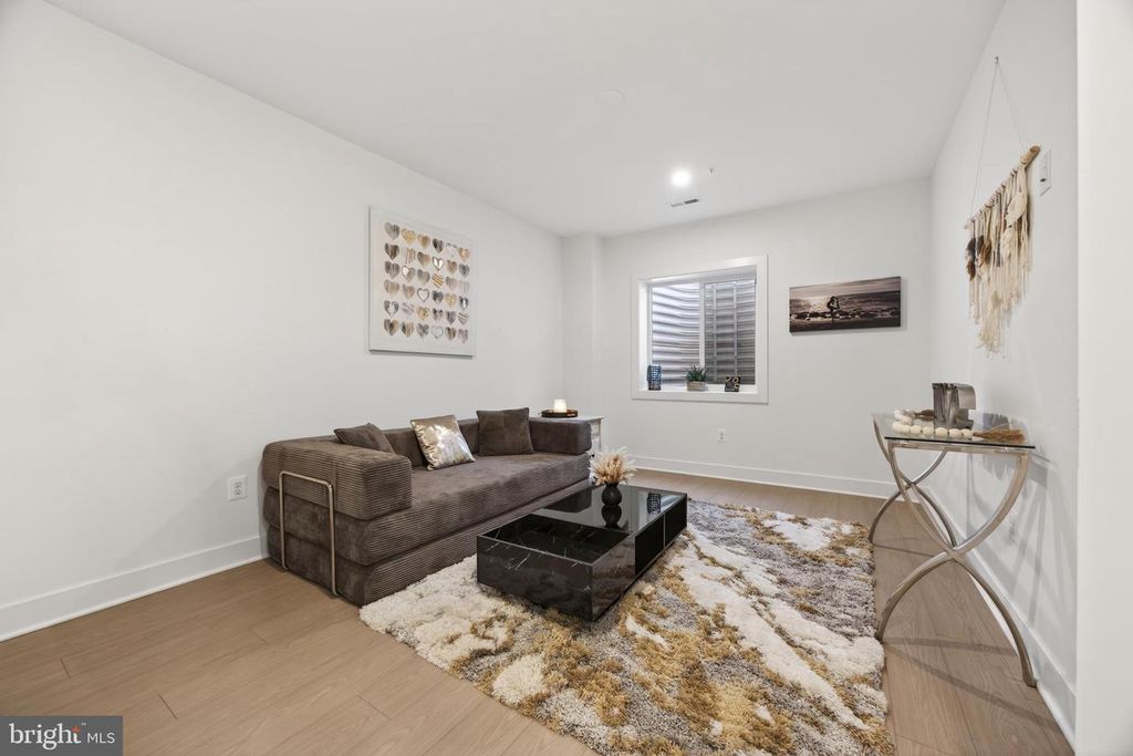 Image 44 of property listing at 14928 SWAT ST #1, Rockville, MD 20850