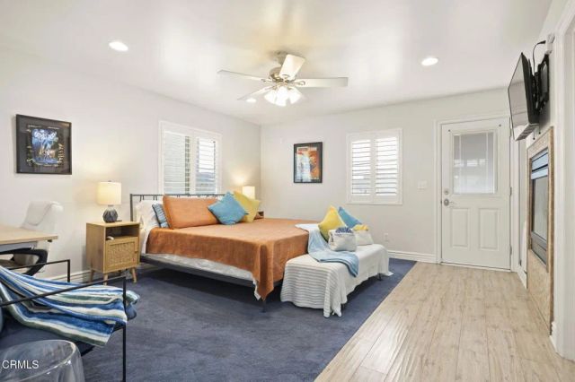 121 Los Angeles Avenue, Oxnard, CA 93035