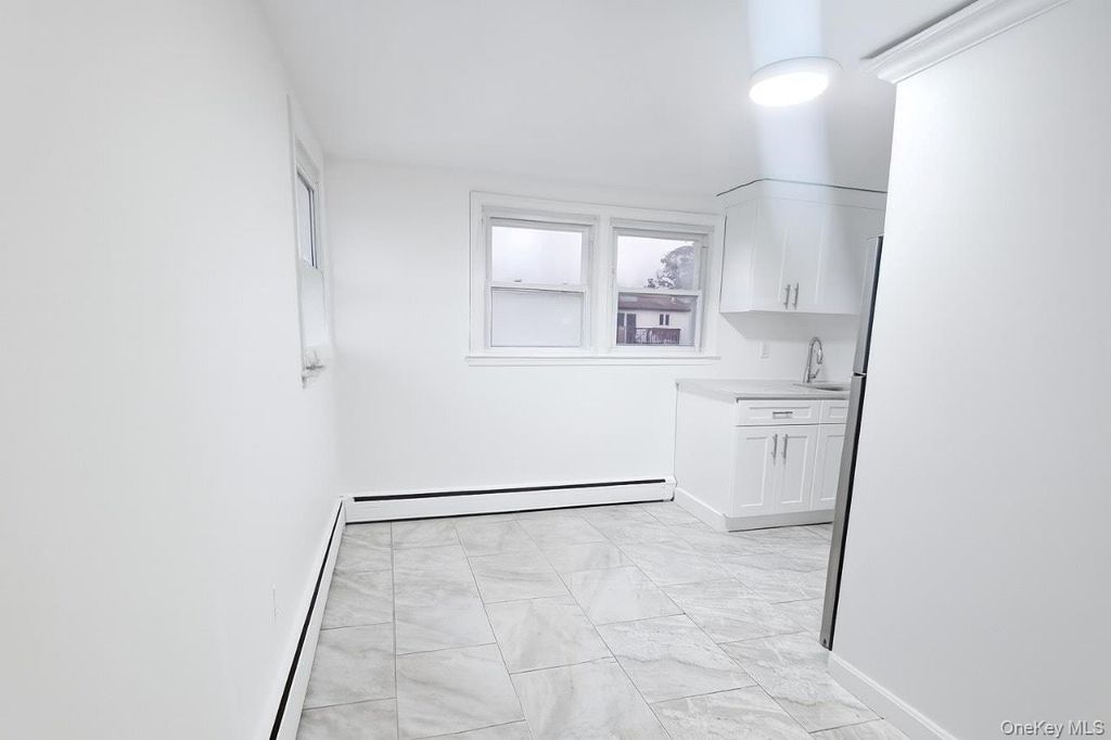 308 40th Street, Lindenhurst, NY 11757
