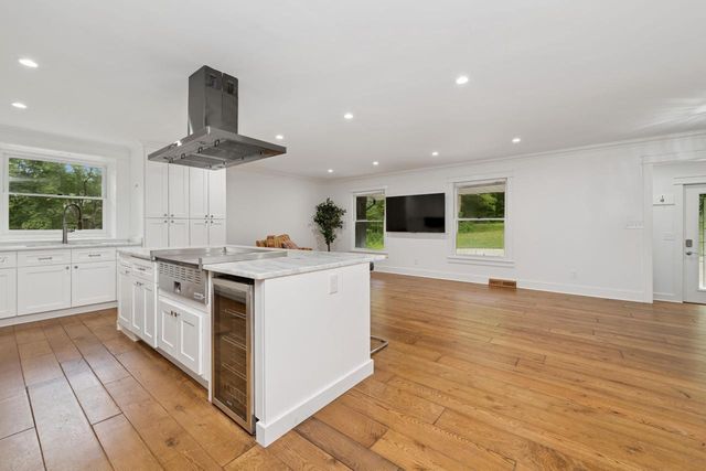 N2781 Wildwood DRIVE, Lake Geneva, WI 53147