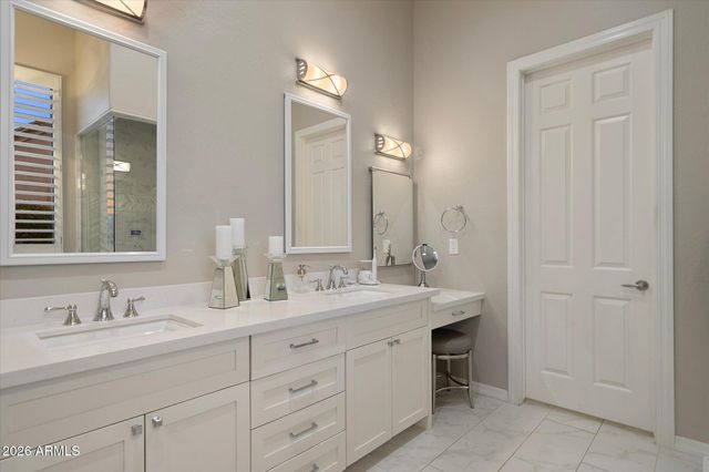 39927 N LONG LANDING Court, Anthem, AZ 85086