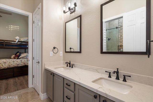 39927 N LONG LANDING Court, Anthem, AZ 85086