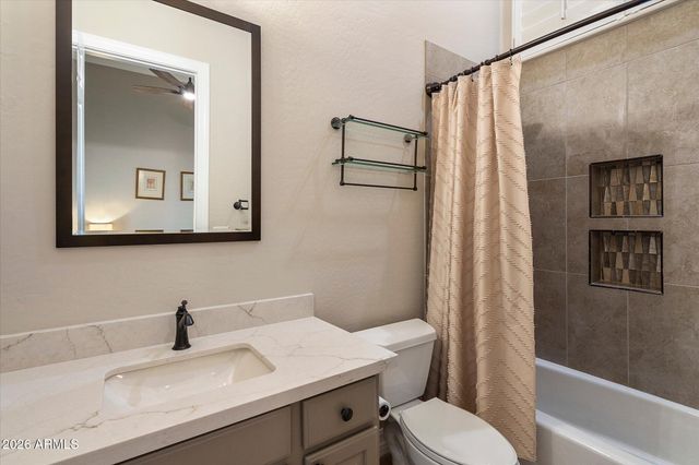 39927 N LONG LANDING Court, Anthem, AZ 85086