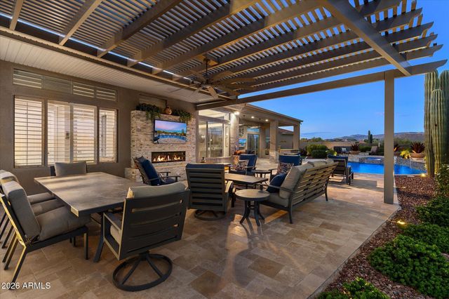 39927 N LONG LANDING Court, Anthem, AZ 85086