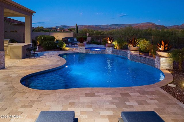 39927 N LONG LANDING Court, Anthem, AZ 85086