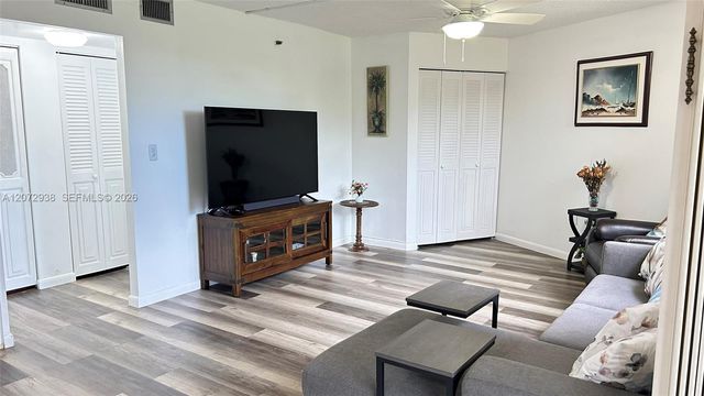 1200 Saint Charles Place 209, Pembroke Pines, FL 33026