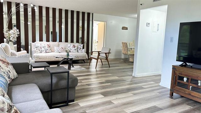 1200 Saint Charles Place 209, Pembroke Pines, FL 33026