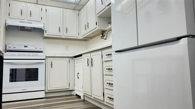 1200 Saint Charles Place 209, Pembroke Pines, FL 33026