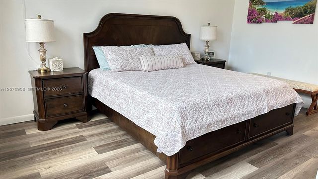 1200 Saint Charles Place 209, Pembroke Pines, FL 33026