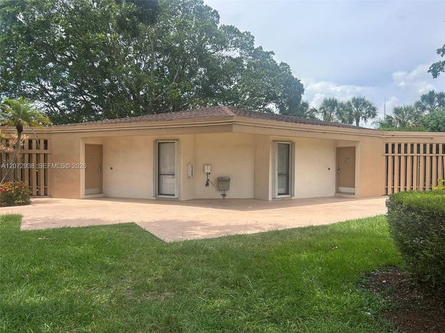 1200 Saint Charles Place 209, Pembroke Pines, FL 33026