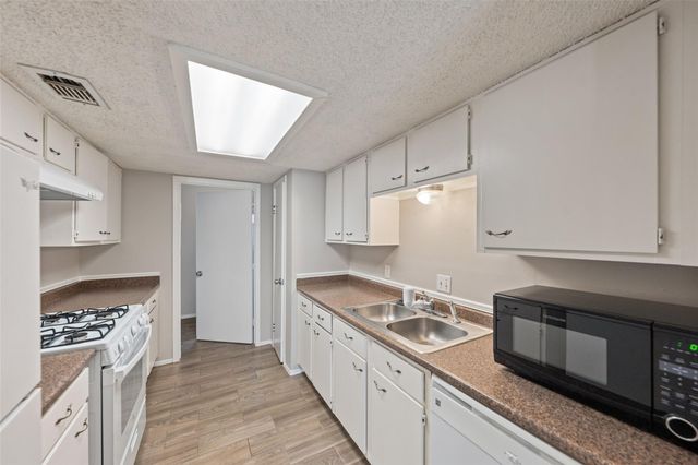 1022 Sierra Shadows Drive, Katy, TX 77450