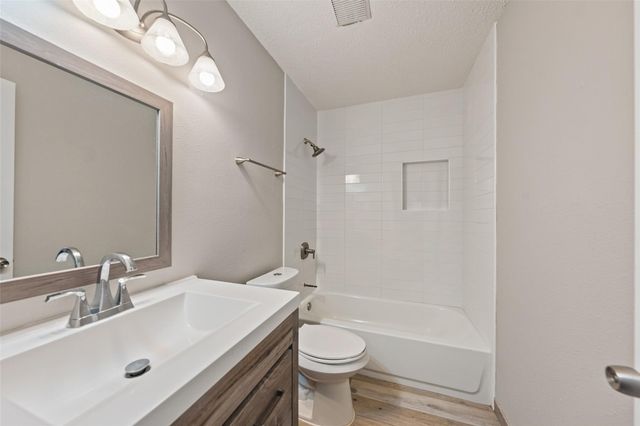 1022 Sierra Shadows Drive, Katy, TX 77450
