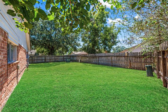 1022 Sierra Shadows Drive, Katy, TX 77450