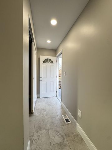 424 Caldwell Drive, Elsmere, KY 41018