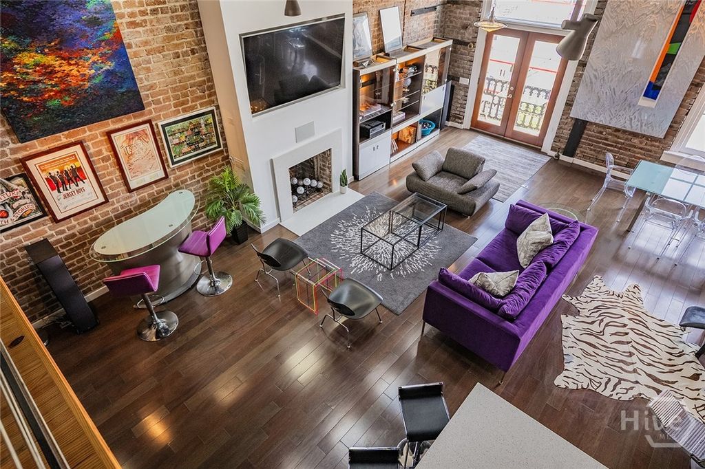 Image 27 of property listing at 42 E Bay Street 5, Savannah, GA 31401