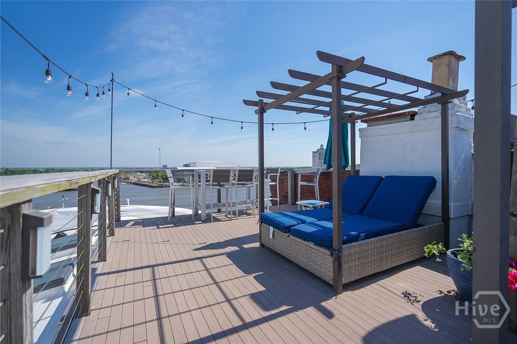 Image 29 of property listing at 42 E Bay Street 5, Savannah, GA 31401