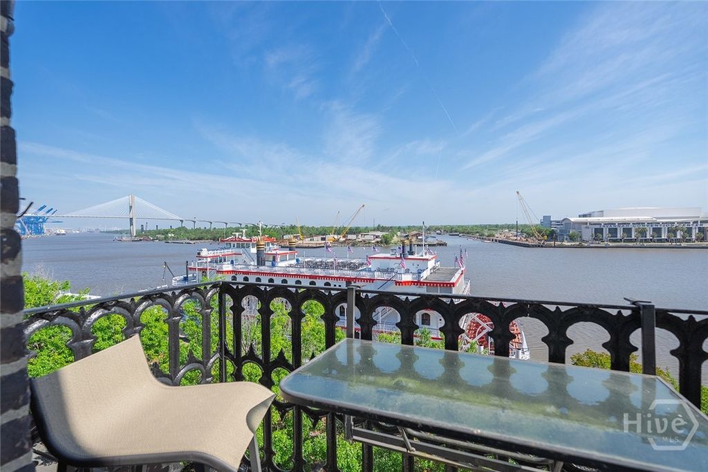 Image 36 of property listing at 42 E Bay Street 5, Savannah, GA 31401