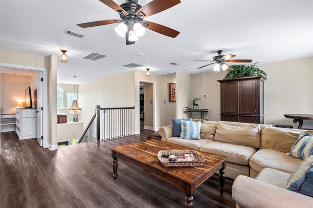 114 Leah Drive, Montgomery, TX 77316