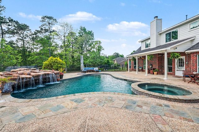 114 Leah Drive, Montgomery, TX 77316