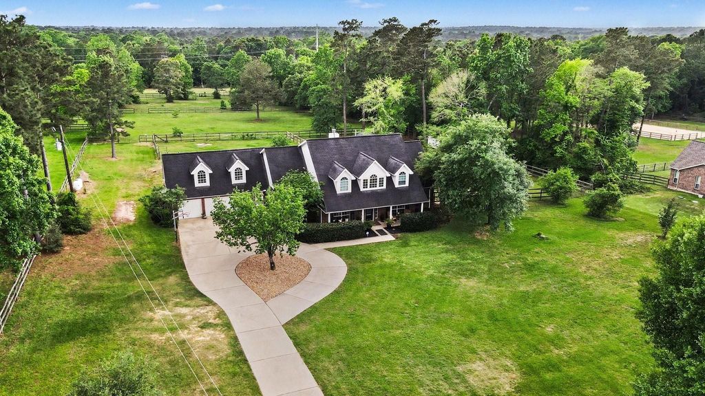 114 Leah Drive, Montgomery, TX 77316