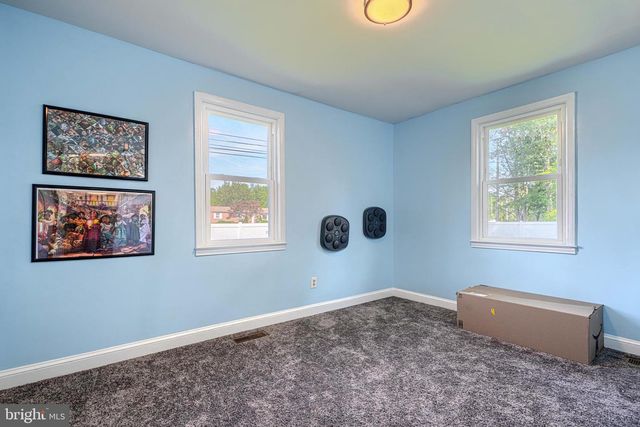 15 MOUNTAIN RD, Fallston, MD 21047