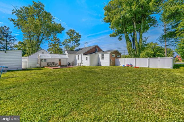 15 MOUNTAIN RD, Fallston, MD 21047