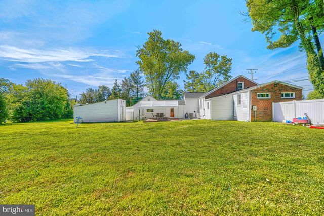 15 MOUNTAIN RD, Fallston, MD 21047