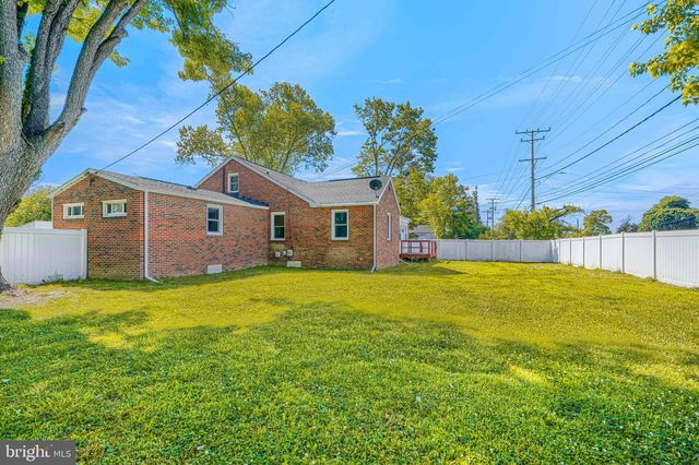 15 MOUNTAIN RD, Fallston, MD 21047