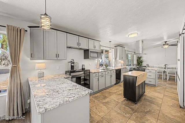 3380 W Blacksill Drive, Tucson, AZ 85741