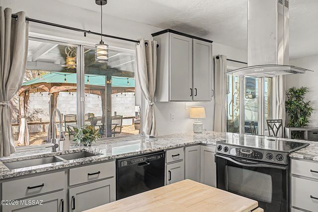 3380 W Blacksill Drive, Tucson, AZ 85741