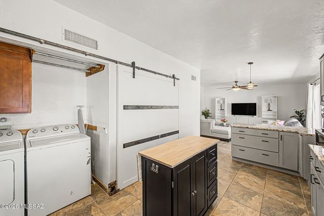 3380 W Blacksill Drive, Tucson, AZ 85741