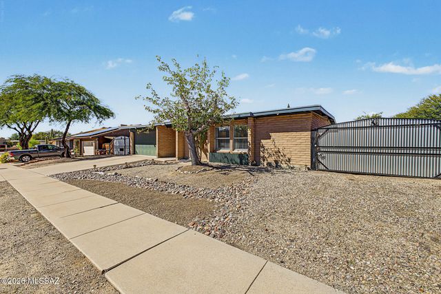3380 W Blacksill Drive, Tucson, AZ 85741
