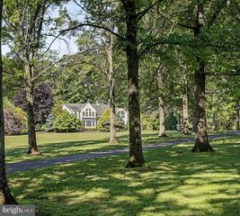 6025 STONEY HILL RD, New Hope, PA 18938