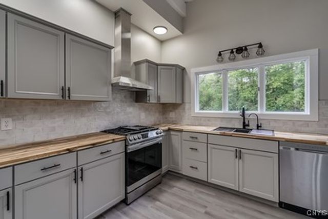 1444 Holcomb Street, Watertown City, NY 13601