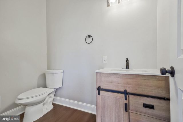 9208 4TH ST, Lanham, MD 20706