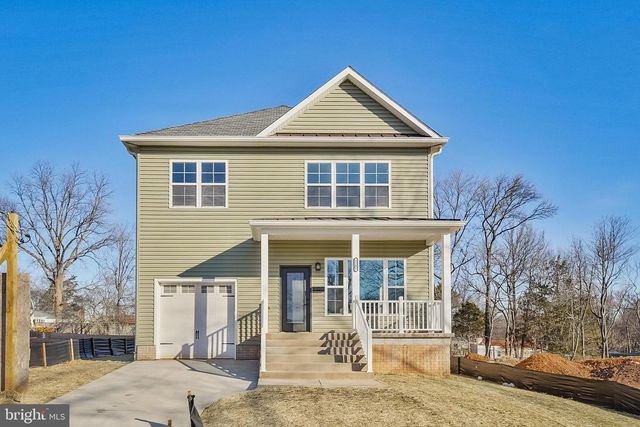 9208 4TH ST, Lanham, MD 20706