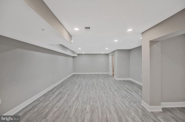 9208 4TH ST, Lanham, MD 20706