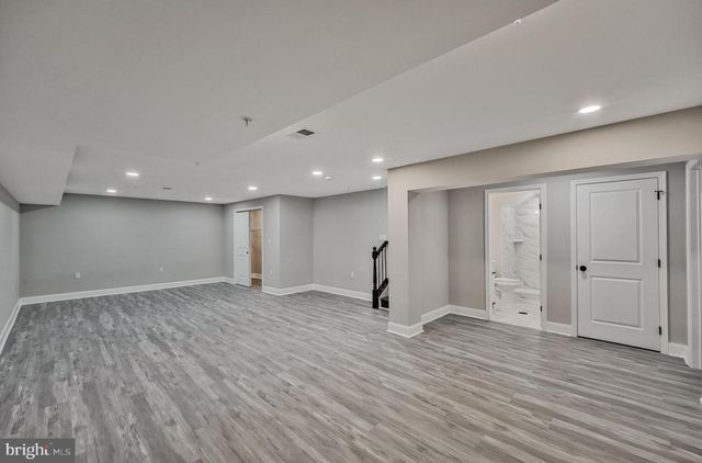 9208 4TH ST, Lanham, MD 20706