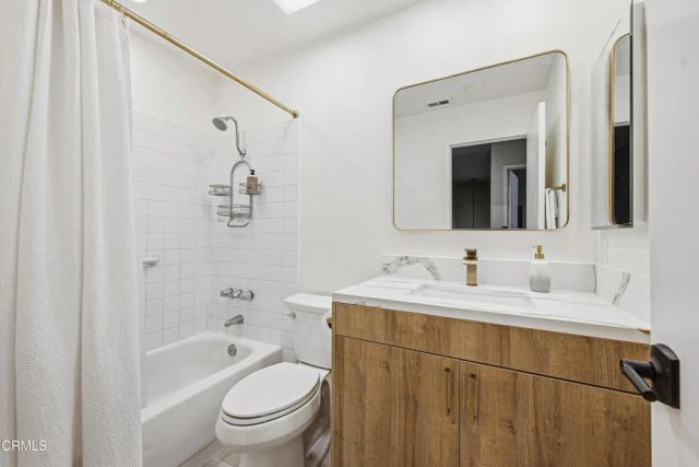 6871 Valley Circle Boulevard 2, West Hills, CA 91307