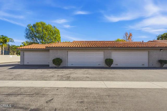 6871 Valley Circle Boulevard 2, West Hills, CA 91307