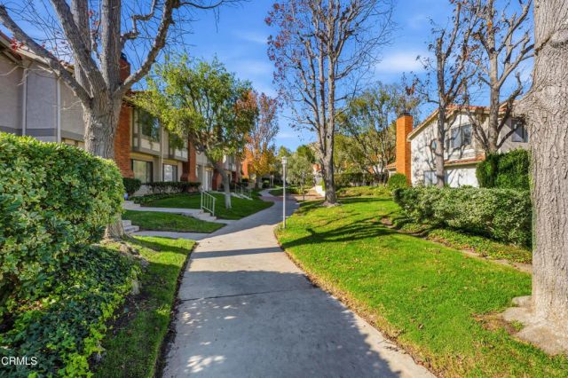 6871 Valley Circle Boulevard 2, West Hills, CA 91307