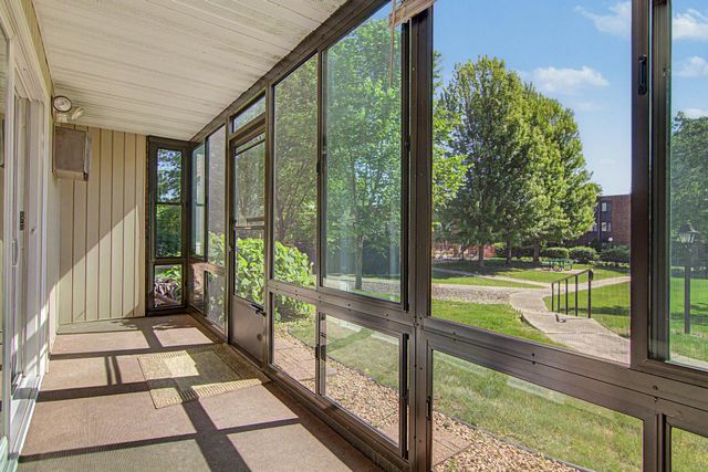 255 Westview Drive 111, West Saint Paul, MN 55118