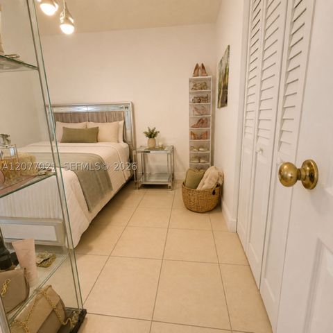 7821 NW 194th St 7821, Hialeah, FL 33015