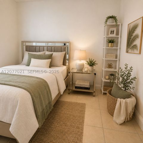 7821 NW 194th St 7821, Hialeah, FL 33015