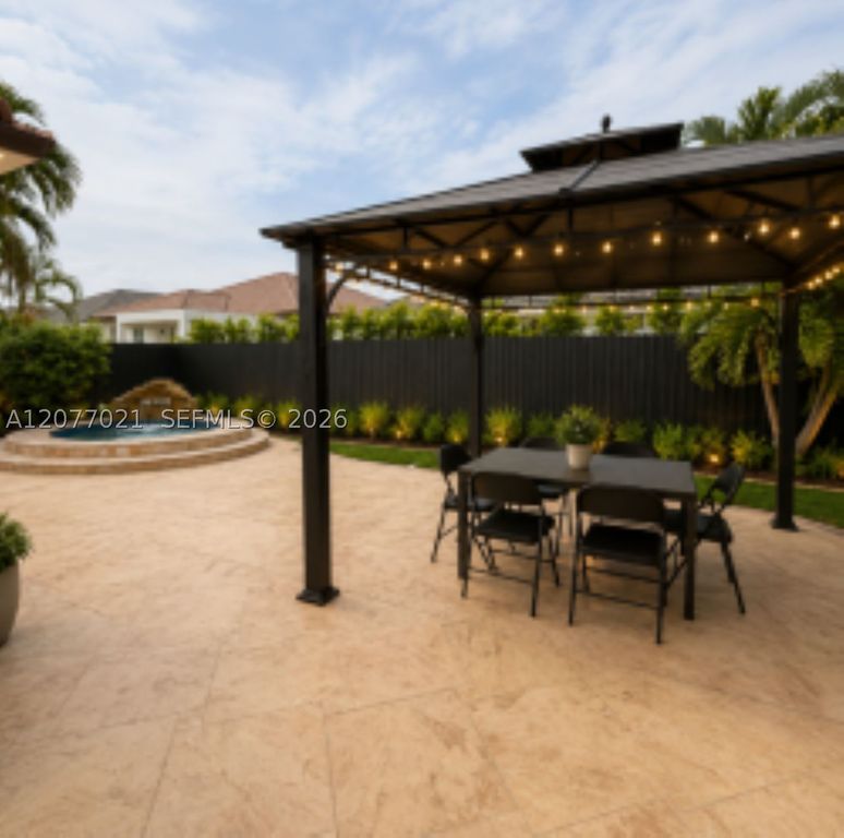 7821 NW 194th St 7821, Hialeah, FL 33015