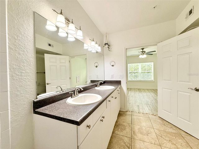 202 E SOUTH STREET 1037, Orlando, FL 32801