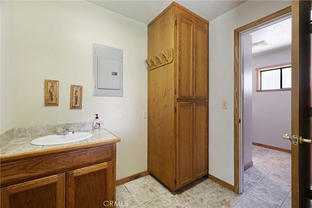 8140 Sherwood Boulevard, Los Molinos, CA 96055